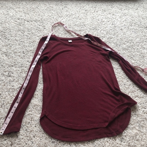 Old Navy soft plush scoop neck long sleeve top - Picture 5 of 8